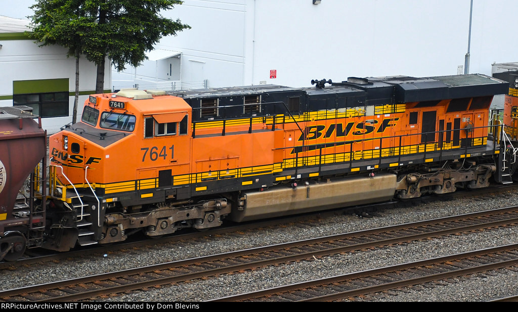 BNSF 7641